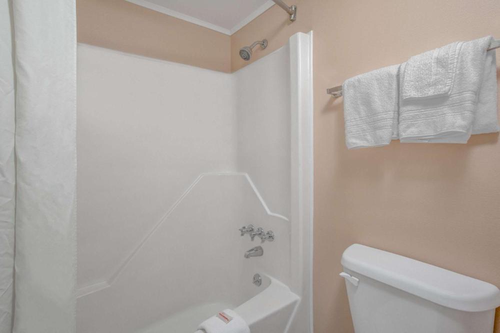 Double Room with Two Double Beds - Non-Smoking interior